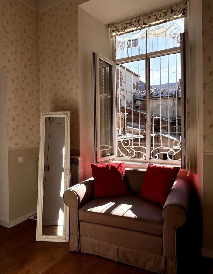 Sweet Home Near Opera House Lviv Ngoại thất bức ảnh
